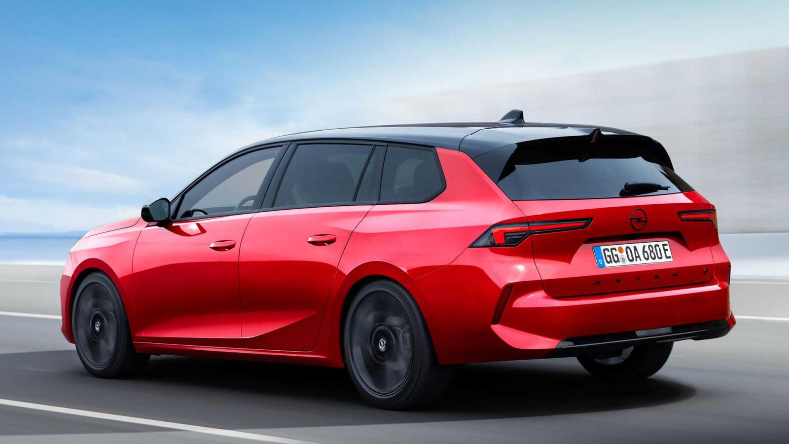 Πρώτες τιμές στην Ευρώπη για το Opel Astra Sports Tourer Electric